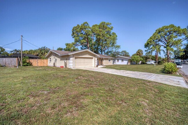 Building Photo - 5738 Antilles Dr