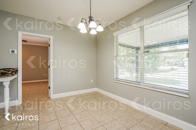 Building Photo - 3010 19th St W