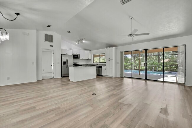 Foto del edificio - 295 E Keller Ct