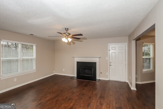 Building Photo - 2962 Knoll View Pl
