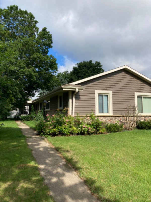 Building Photo - 616 Imperial Ct