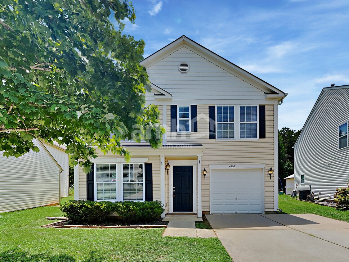 Foto principal - 4520 Stone Mountain Drive