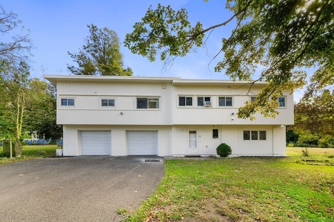 Building Photo - 8 Burma Rd