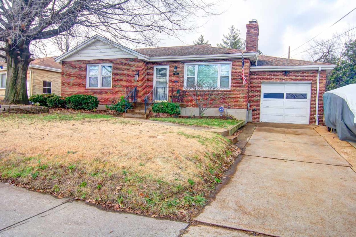 2015 Telegraph Rd, St. Louis, MO 63125 House for Rent in St. Louis