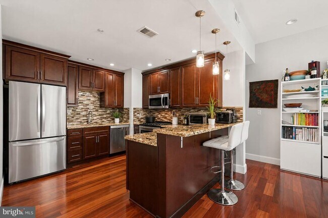 Foto del edificio - 738 S 11th St