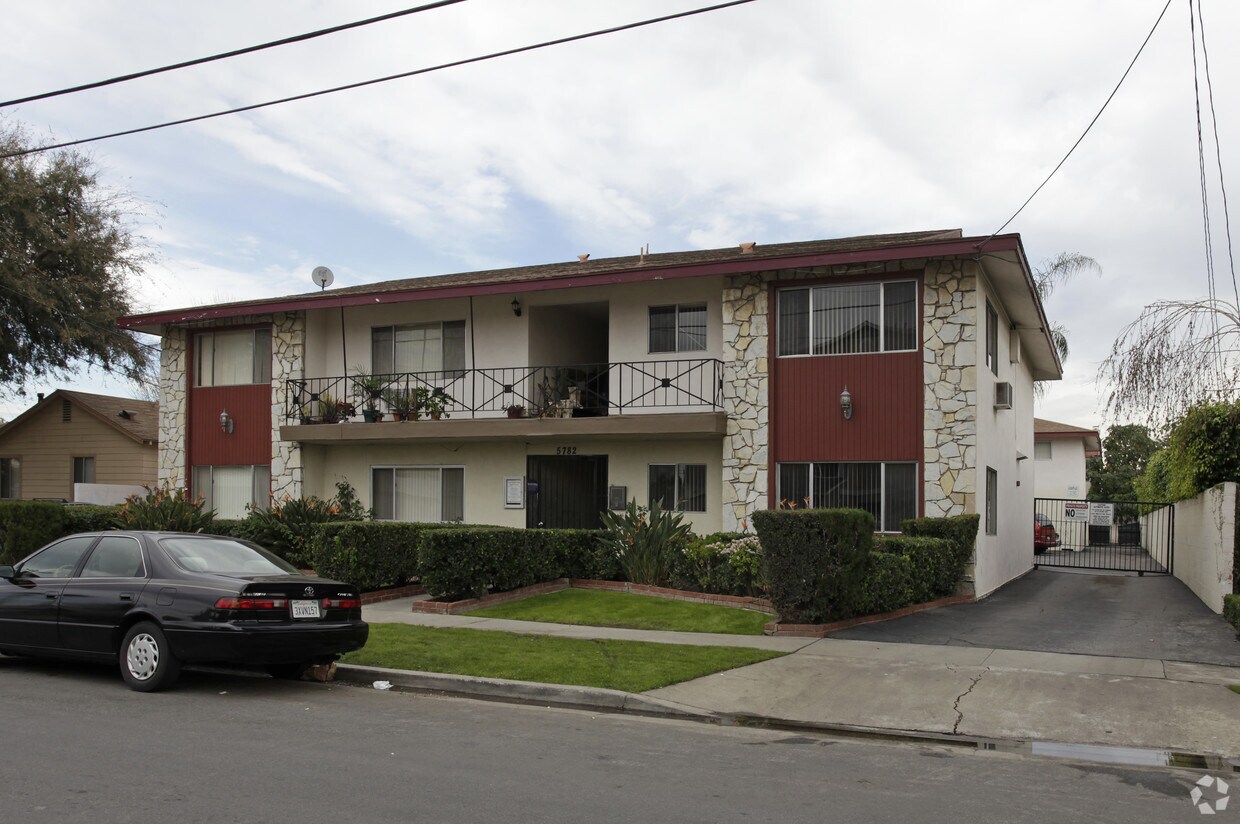 Primary Photo - 5782 Western Ave
