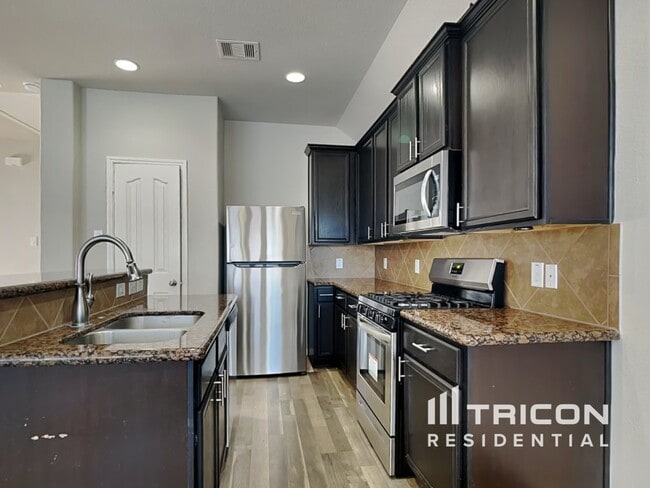 Building Photo - 17103 Amarose Dr
