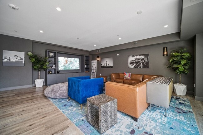 Interior Photo - Destination NoHo