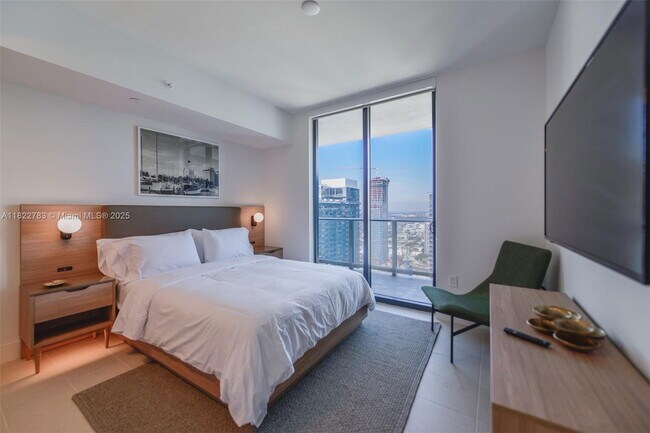 Foto del edificio - 159 NE 6th St