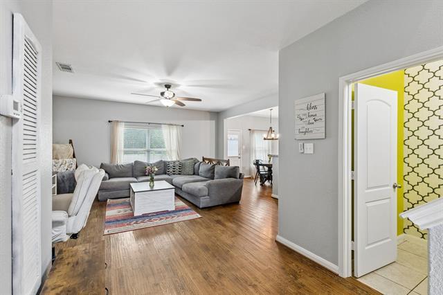 Foto del edificio - 341 Magnolia Dr