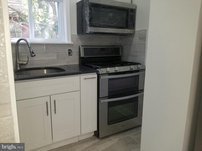 Foto del edificio - 5538 Delancey St