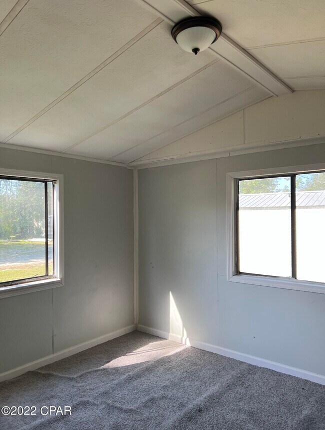 Building Photo - 7117 Collins Rd
