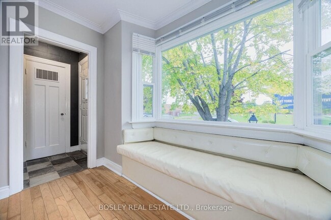 Building Photo - 651 Cosburn Ave.