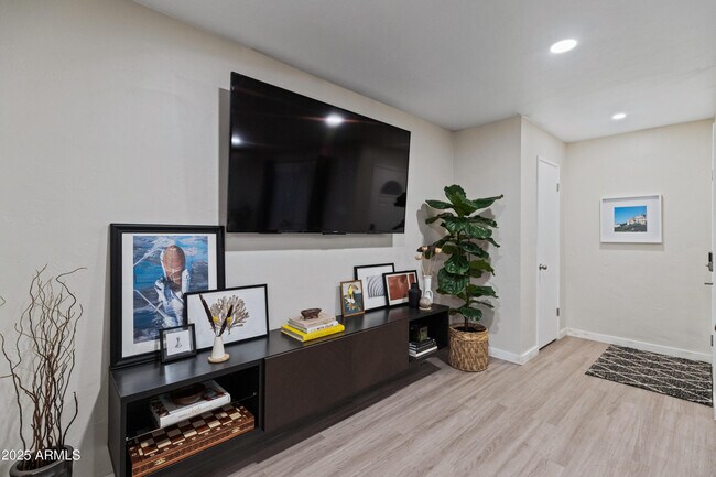 Foto del edificio - 3622 E Sheridan St