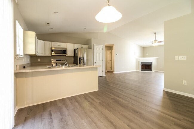 Foto del edificio - Cute 3 Bedroom, 2 Bathroom Home
