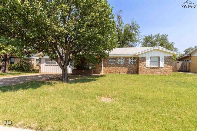 Building Photo - 18 Oxley Dr