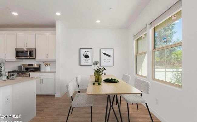 Building Photo - 4077 S Sabrina Dr