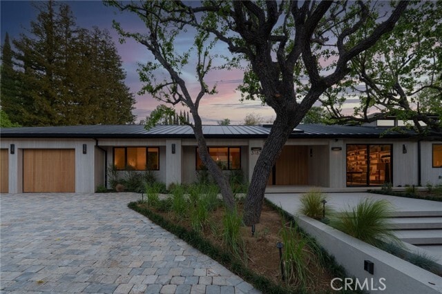 Building Photo - 3187 Oakdell Rd