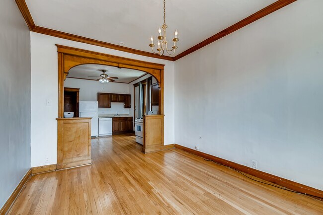 Foto del edificio - 851 N Western Ave