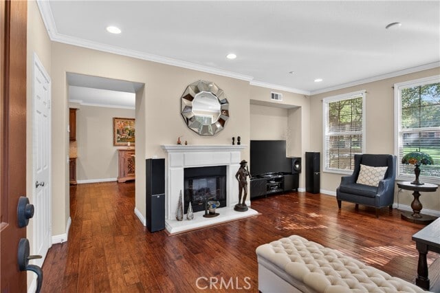 Building Photo - 43 Long Meadow