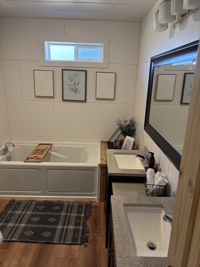 Foto del edificio - 1176 Virginia Lynn Wy