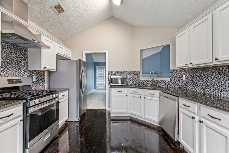 Primary Photo - 232 Gilliam Ct