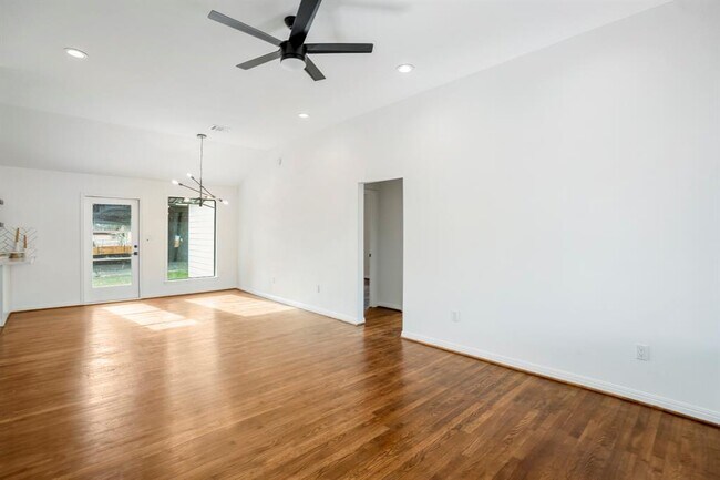 Foto del edificio - 4206 Gano St