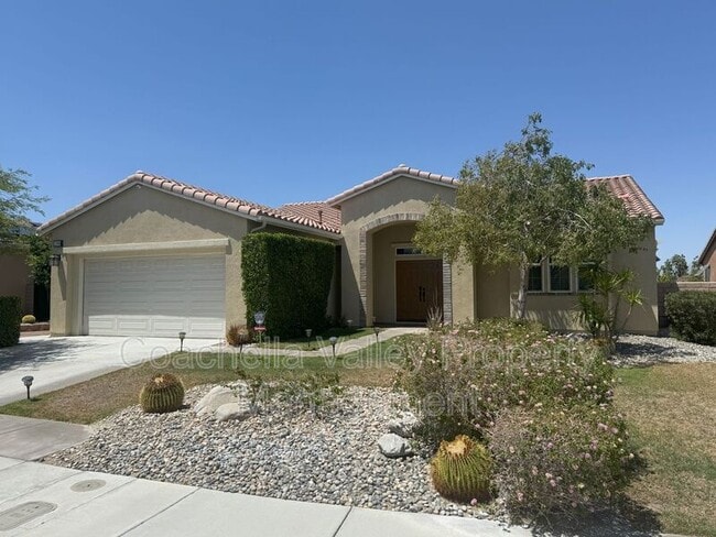 Building Photo - 1290 Esperanza Trail