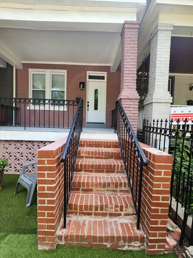 Foto del edificio - 1223 Staples St NE