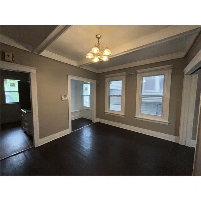 Building Photo - 80 Elmhurst St