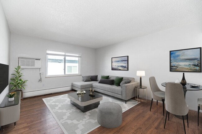 Foto del edificio - 1410 N Moline St