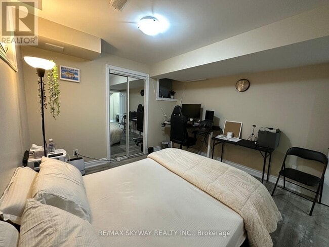 Building Photo - 71 Vezna Cres