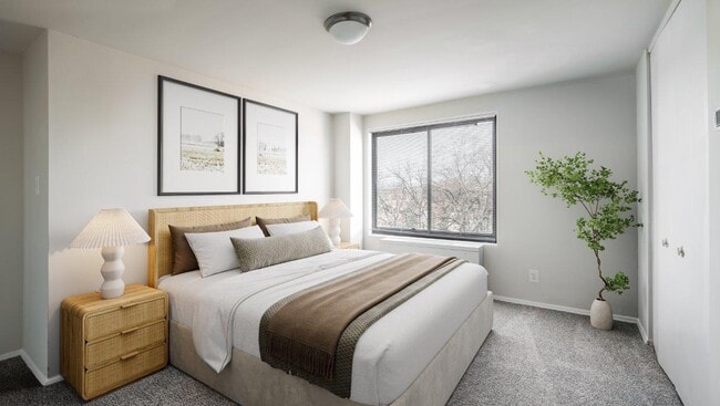 Interior Photo - Plaza Towers