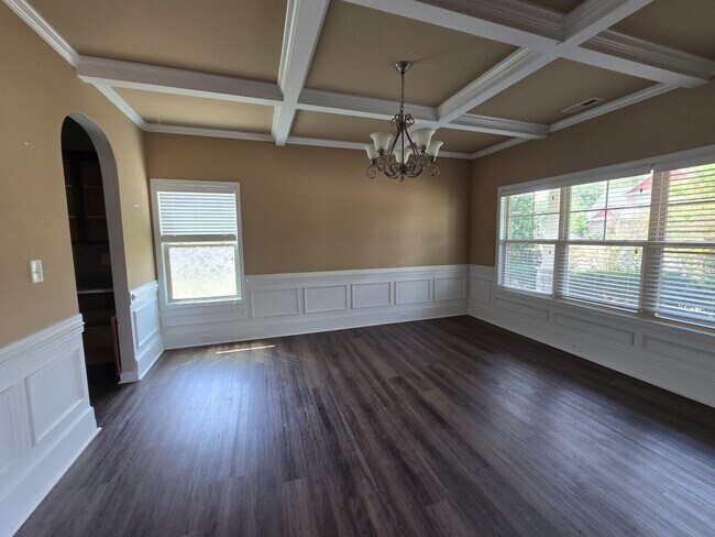 Foto del edificio - 2111 Yates Ranch Rd
