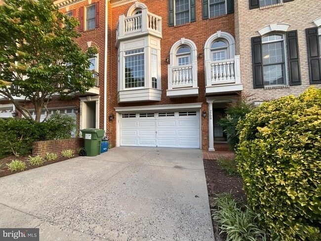 Building Photo - 7720 Spoleto Ln