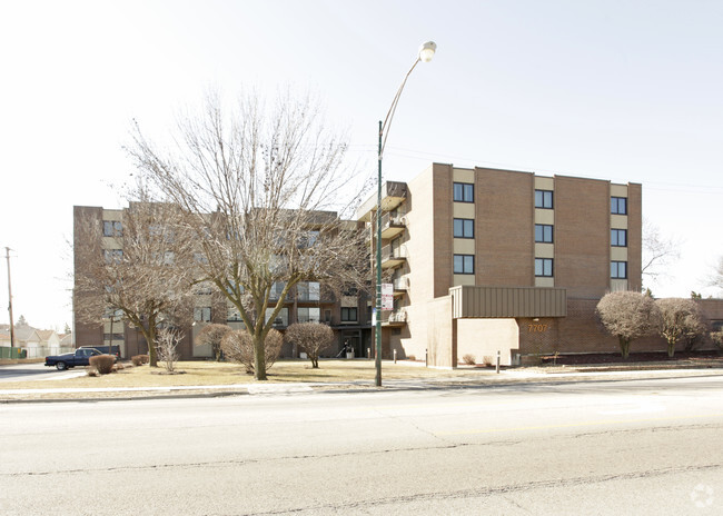 Building Photo - Irving Park Terrace Condominiums