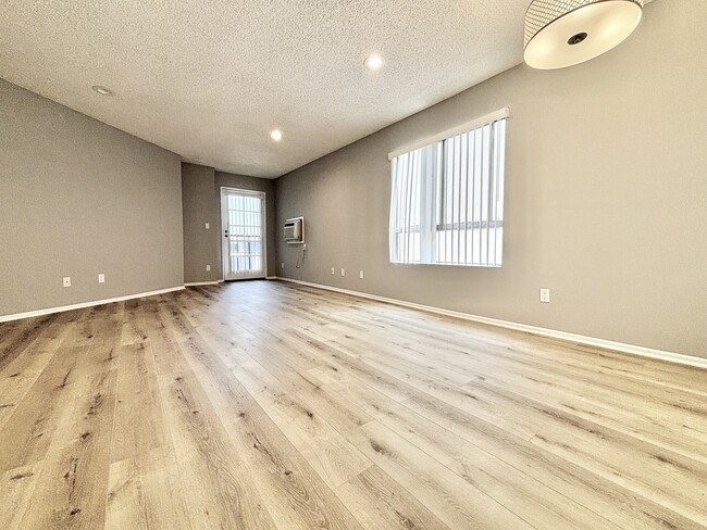Foto del edificio - 3759 S Canfield Ave