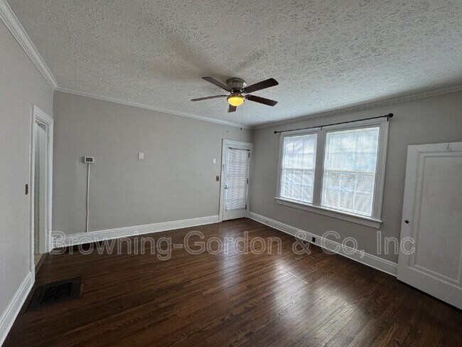 Foto del edificio - 119 Woodmont Blvd