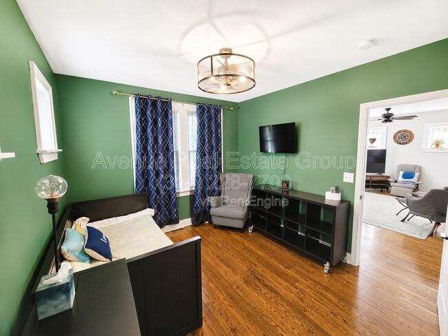 Foto del edificio - 7534 Milan Ave