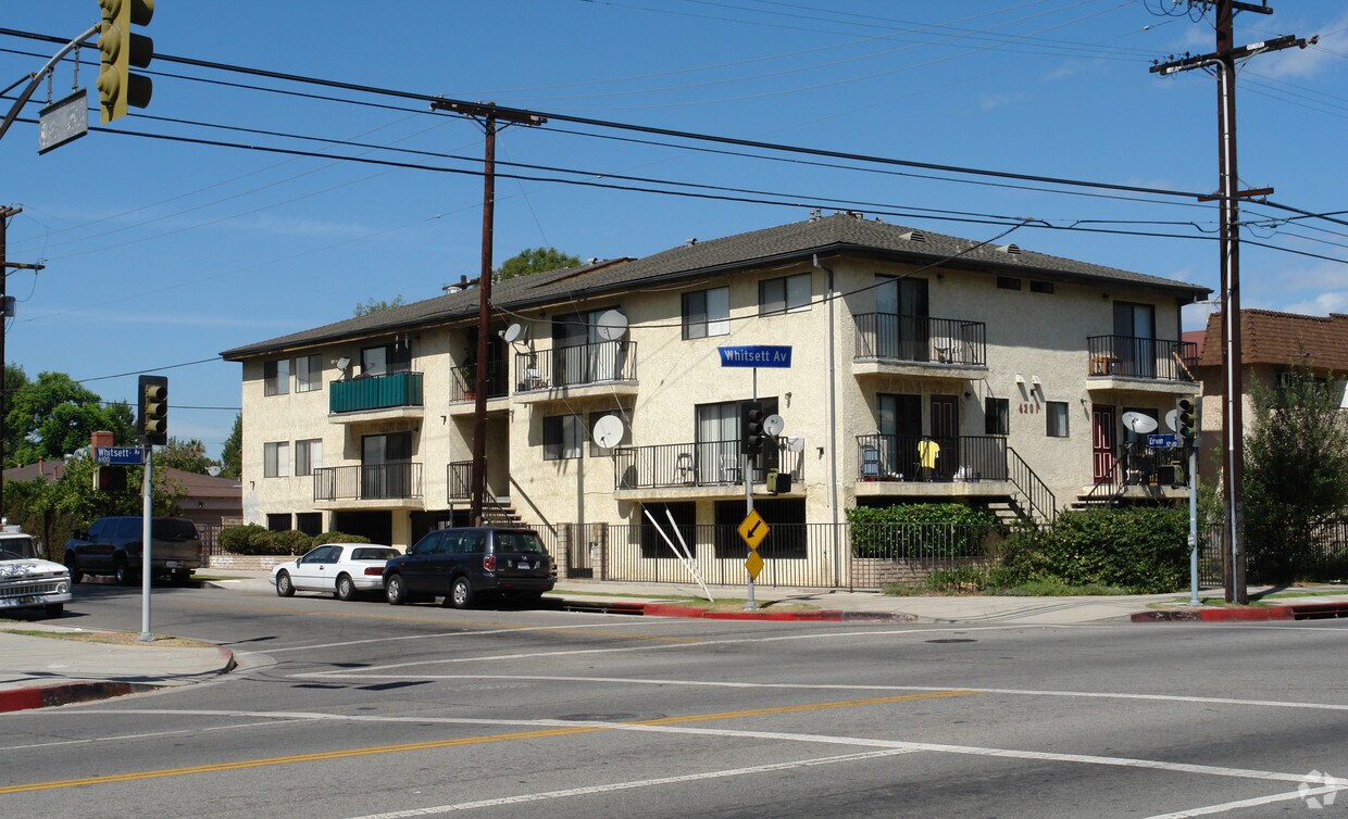 Primary Photo - 6201 Whitsett Ave