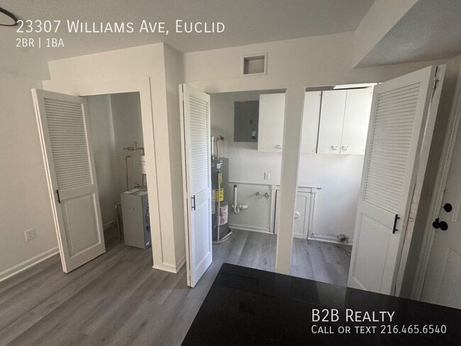 Foto del edificio - 23307 Williams Ave