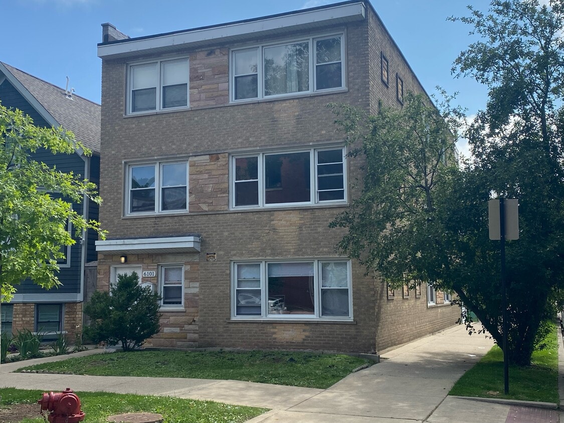 Primary Photo - 6101 N Paulina St
