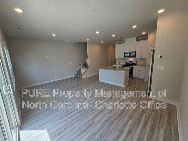 Photo - 2110 Old Rivers Rd Townhome