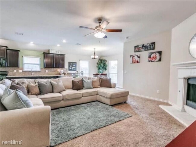 Foto del edificio - 3 br, 2 bath House - 7617 Meadow Lake Dr