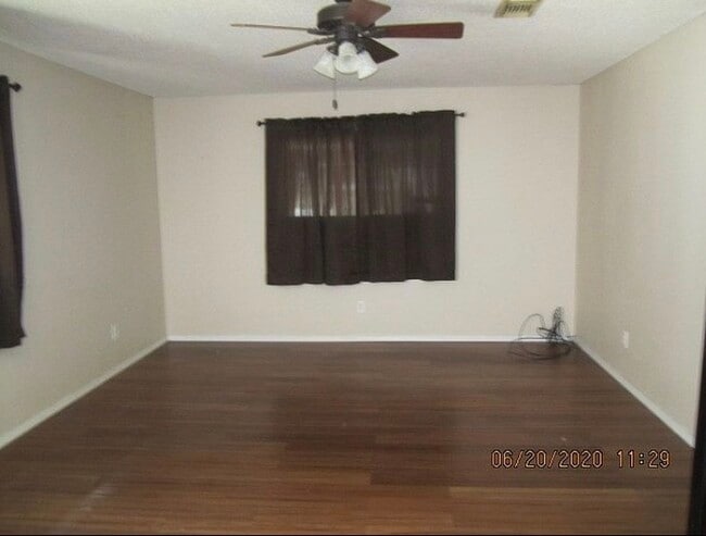 living room - 207 Ashby