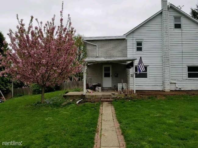 Building Photo - 3 br, 1 bath House - 2015 morgan hill