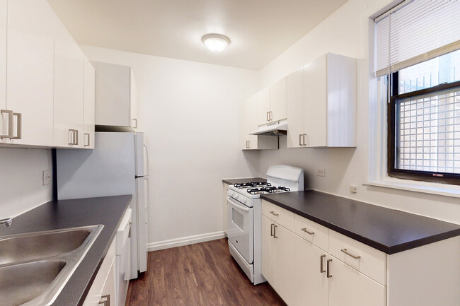 Kitchen - 5508 S. Cornell Avenue