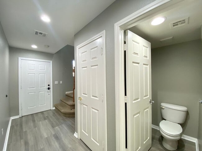 Building Photo - 8881 Skyline Peak Ct