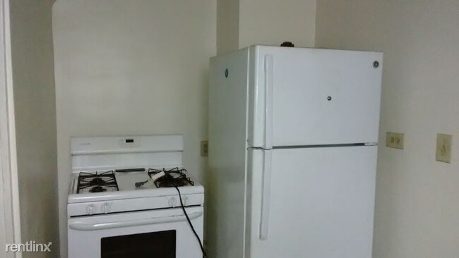 Foto del edificio - 2 br, 1 bath House - 736 Carpenter Street