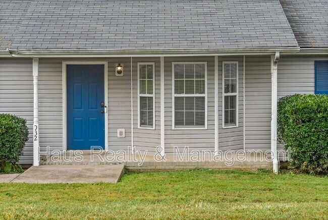 Building Photo - 932 Granny White Rd